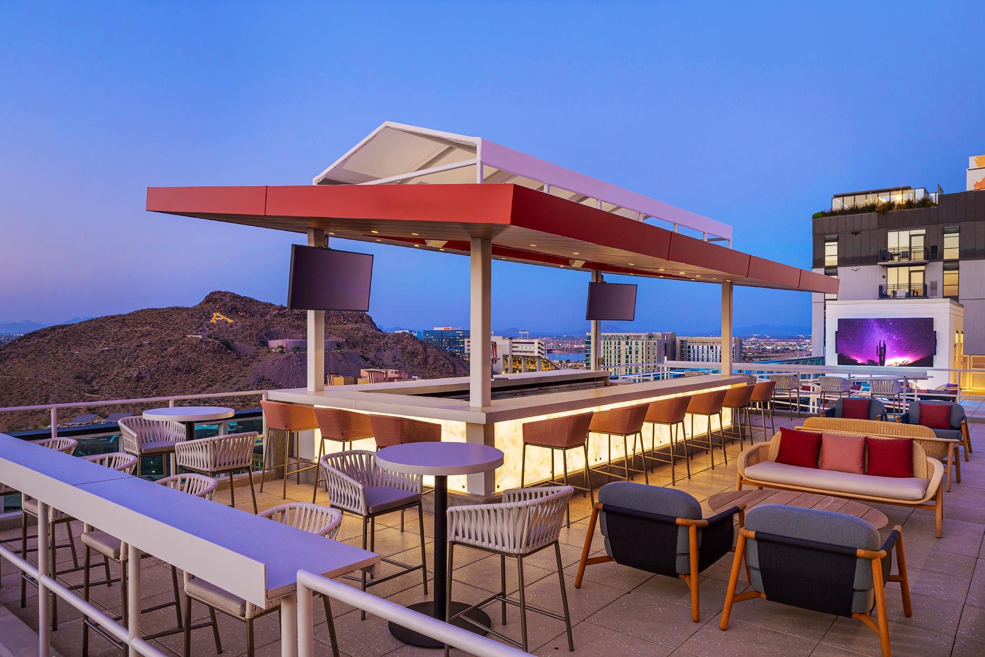 Skysill Rooftop Lounge Bar Dusk